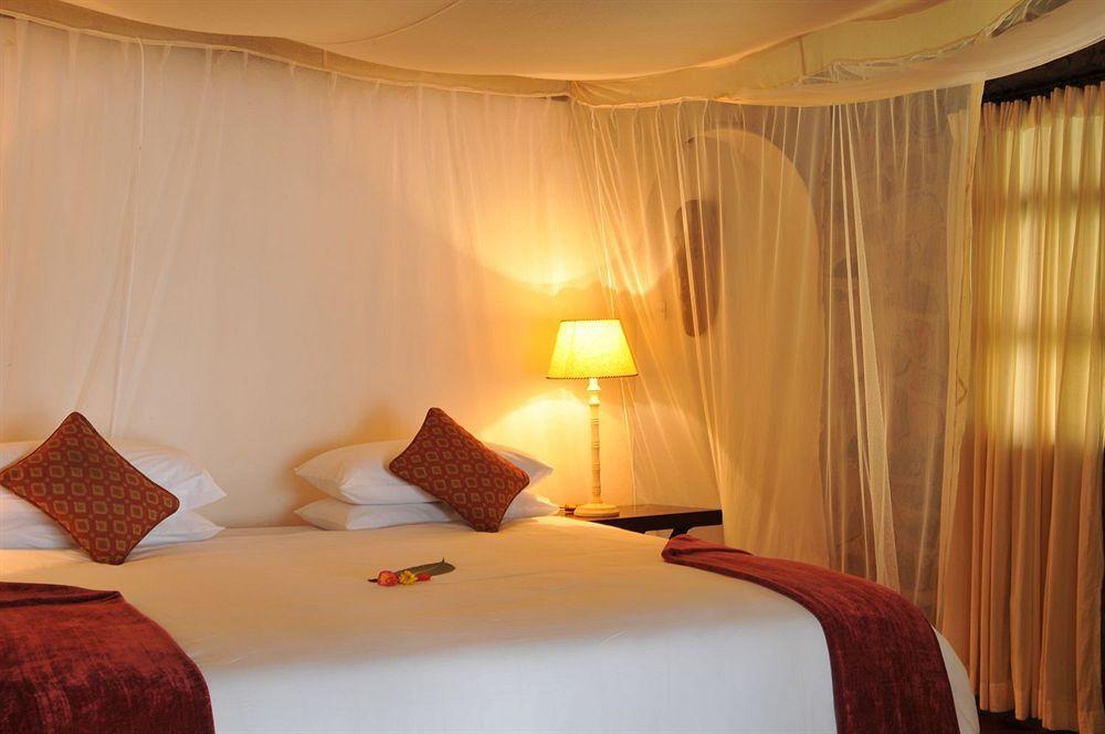 Three Cities Thorntree River Lodge Ливингстон Экстерьер фото