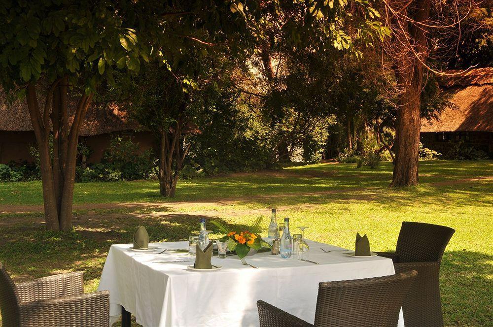 Three Cities Thorntree River Lodge Ливингстон Экстерьер фото