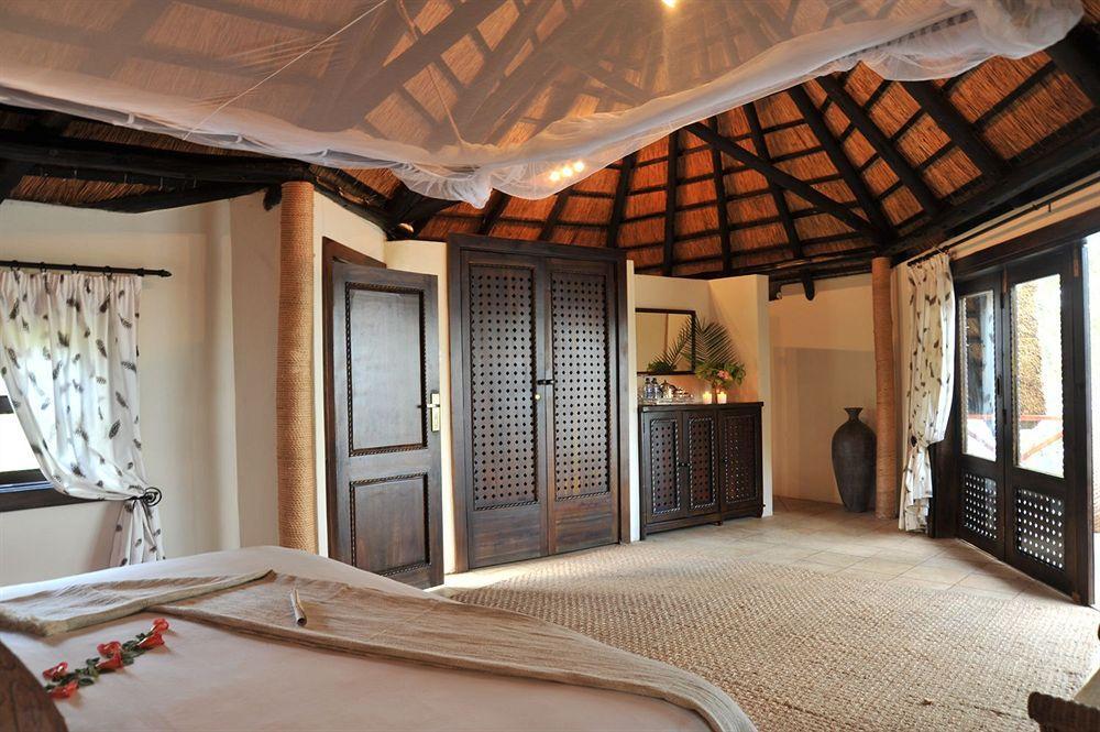Three Cities Thorntree River Lodge Ливингстон Экстерьер фото